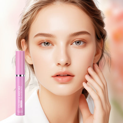 Lang anhaltende und farbenfrohe Wimperntusche