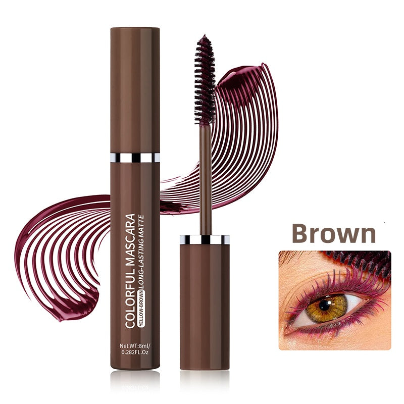 Lang anhaltende und farbenfrohe Wimperntusche