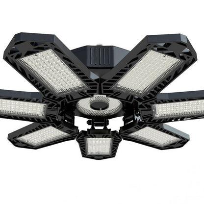 Helle LED-Garagenleuchte mit verformbaren Paneelen