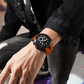 Sportuhr im Stil mit Leuchtanzeige, Silikonarmband und wasserdichtem Design