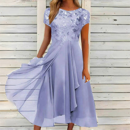 Elegantes Damenkleid mit Rundhalsausschnitt