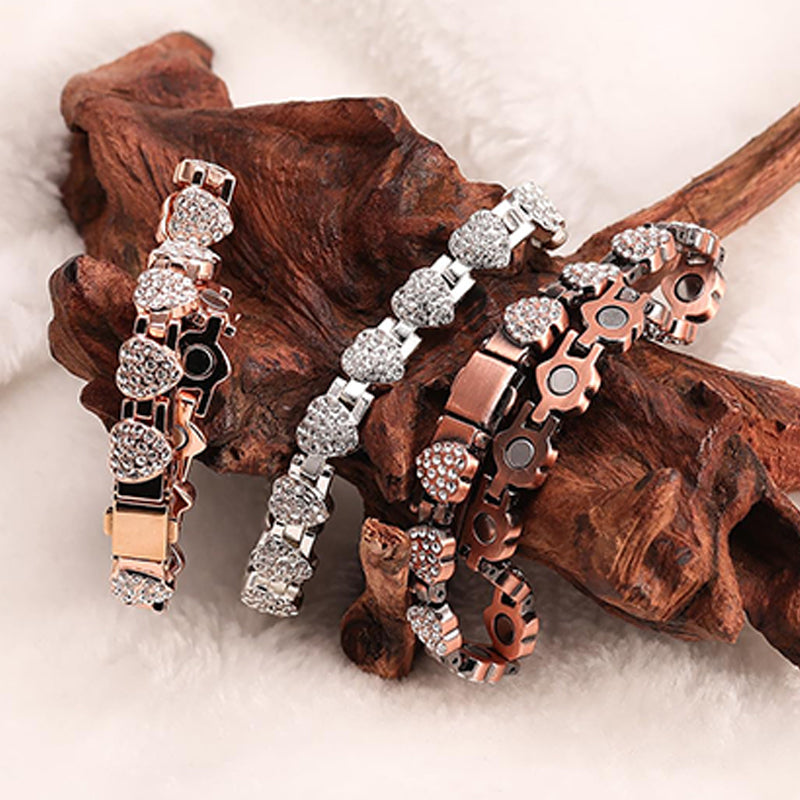 📢📢60 % Rabatt!!! 🎅Funkelnde herzförmige Magnetarmbänder aus Kupfer für Damen