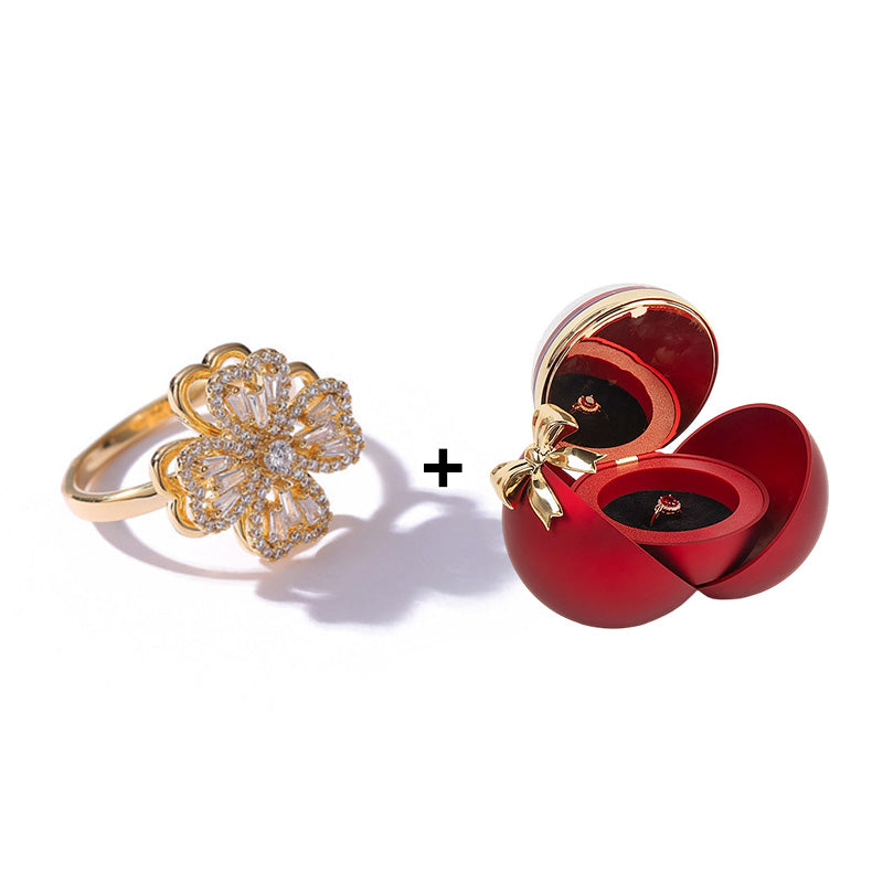 Glücksring mit drehendem vierblättrigem Kleeblatt