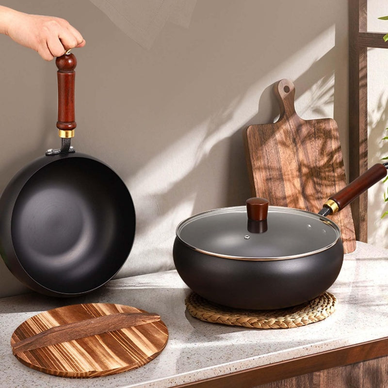 📢📢50 % Rabatt!! ⏰Alteisen Wok – Robuster Gusseisenbräter mit Deckel für Braten & Kochen👩‍🍳🍲