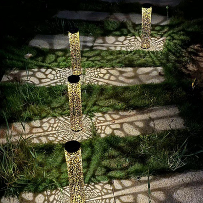 Solarleuchte mit Hohlmuster für den Garten zum Einstecken in den Boden