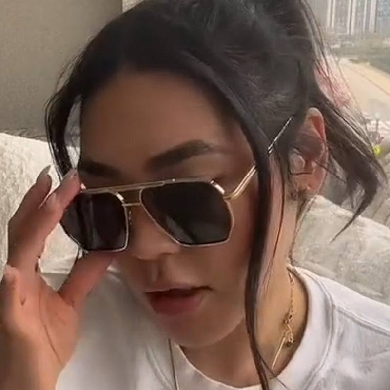 🕶️ 50% RABATT! ⏳ Retro-Sonnenbrille mit Farbverlauf und UV400-Schutz – Stylisch, blendfrei & perfekt für Sommer, Strand oder Stadt – 100% UV-Schutz ☀️