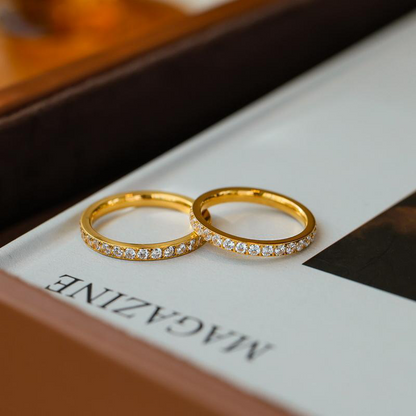 Minimalistischer, pavebesetzter Zirkonring für Frauen