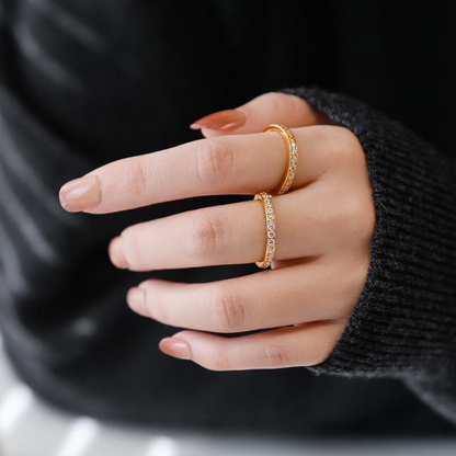 Minimalistischer, pavebesetzter Zirkonring für Frauen
