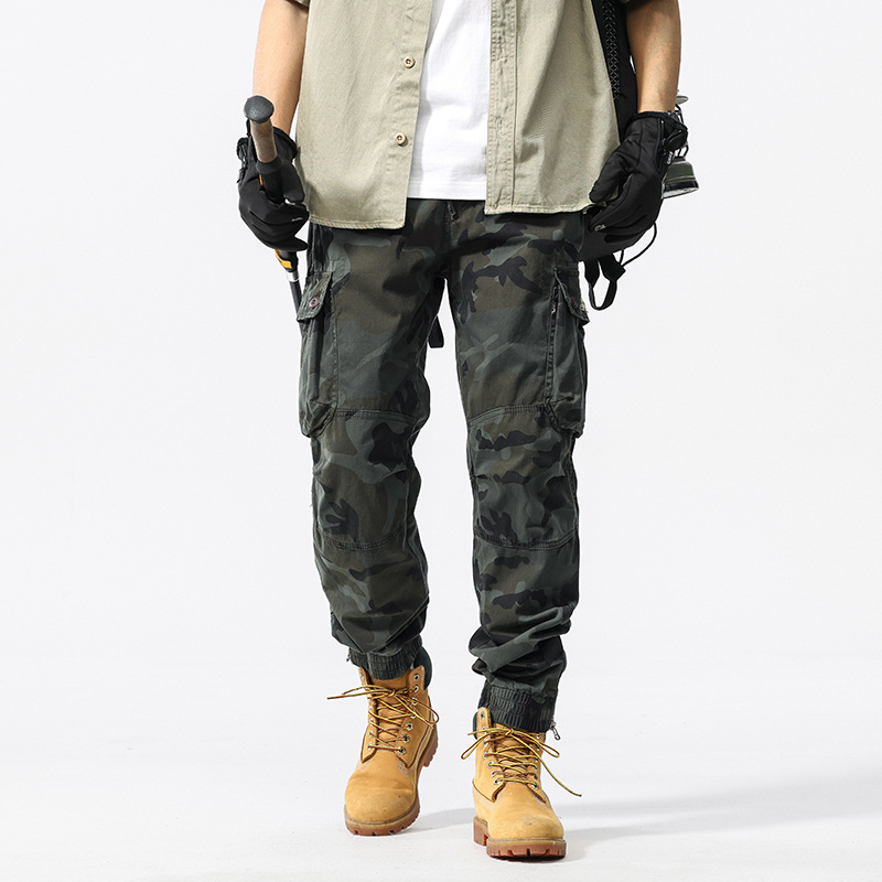 Herren-Camouflage-Cargo-Hose mit Bündchen und lässigem Schnitt