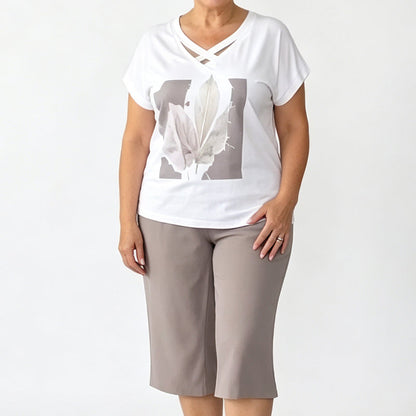 👕 50% RABATT! ✨ 2-teiliges Set mit V-Ausschnitt-Shirt & Cropped-Hose – Bequem, atmungsaktiv & vielseitig kombinierbar – Perfekt für Alltag, Yoga & Freizeit 🌿