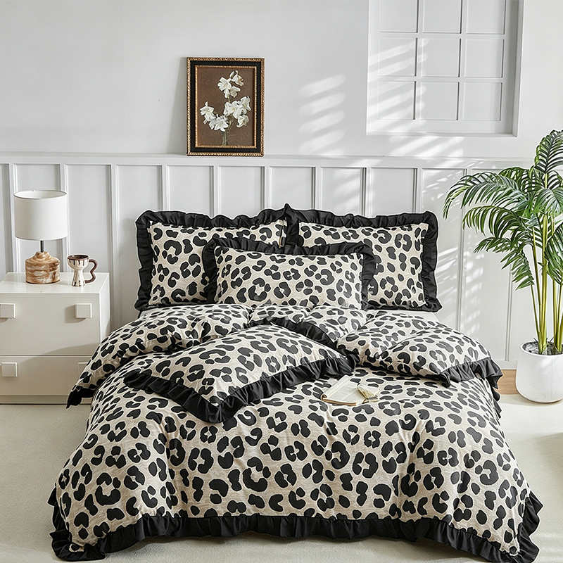 🐆 JETZT 50% RABATT! 🛌 Leoparden-Druck Rüschen-Bettbezug-Set – Weiches Gewebe, schickes Rüschendetail & lebendiger Druck – Perfekt für ein kühnes, gemütliches Schlafzimmer ✨