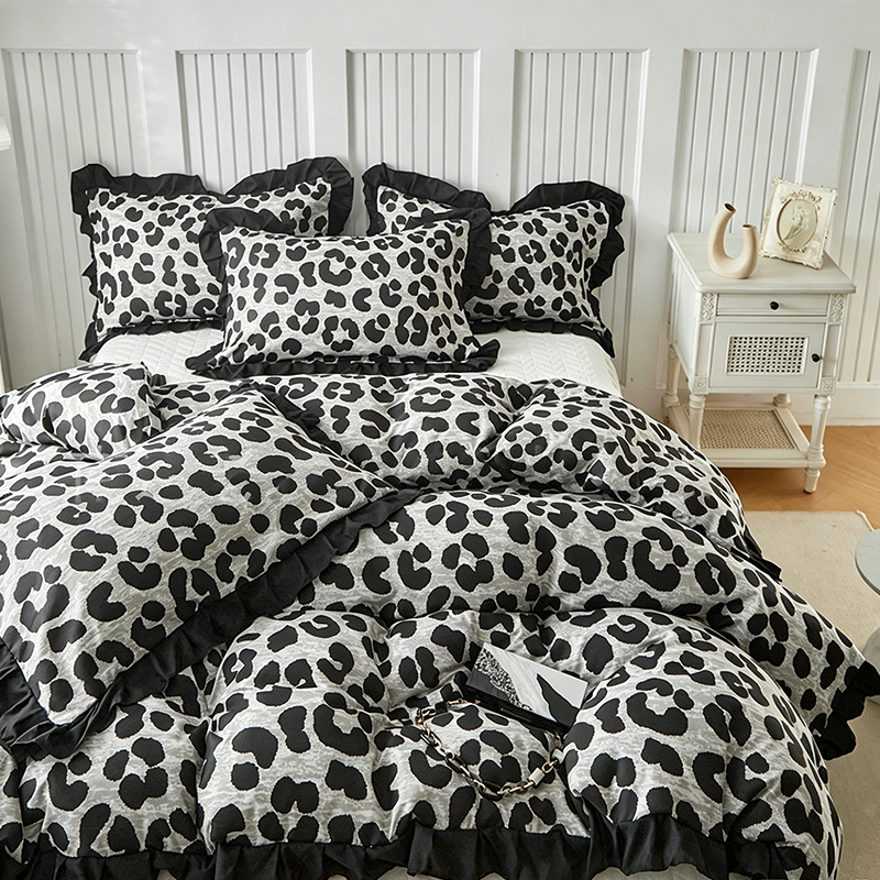 🐆 JETZT 50% RABATT! 🛌 Leoparden-Druck Rüschen-Bettbezug-Set – Weiches Gewebe, schickes Rüschendetail & lebendiger Druck – Perfekt für ein kühnes, gemütliches Schlafzimmer ✨