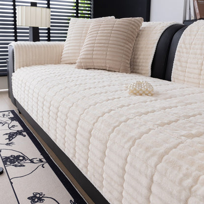 ❄️ Winter-Sonderangebot 🐰 | Rutschfeste, plüschige Sofakissenabdeckung – weich & kuschelig für die kalte Jahreszeit 🛋️✨