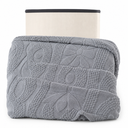 ❄️🛌 Doppelseitige Jacquard-Plüschdecke – Weich, hautfreundlich & gemütlich für Couch, Sofa, Bett und Büro