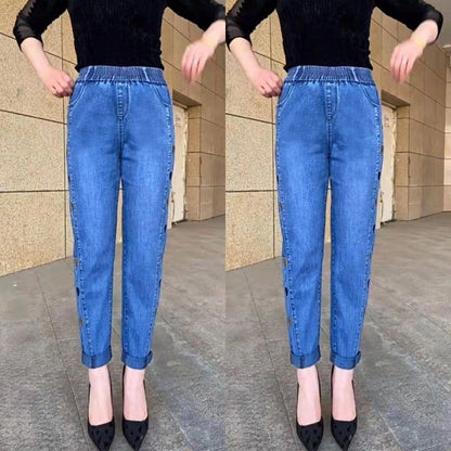 🔥Hot Sale🔥Hochelastische Damen Jeans mit Herzmuster und Stickerei